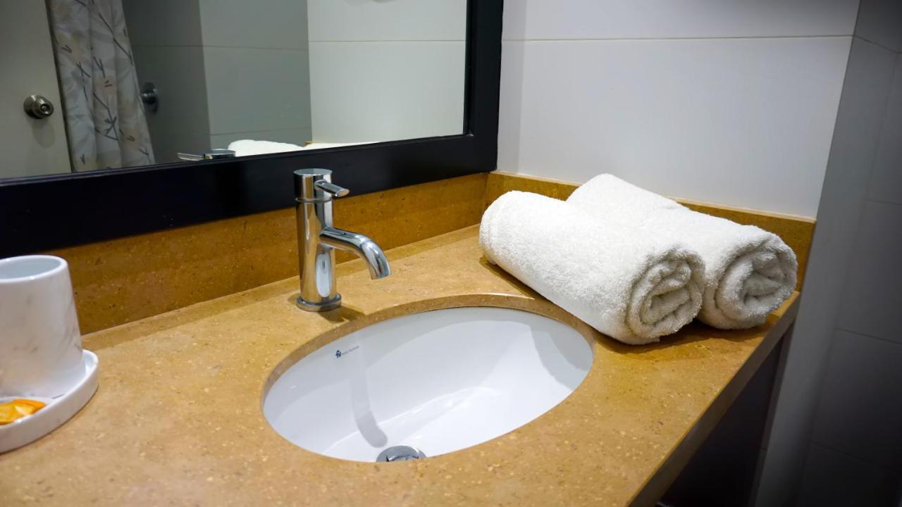 Miraflores Luxury Place Pool Gym 2Bd リマ エクステリア 写真