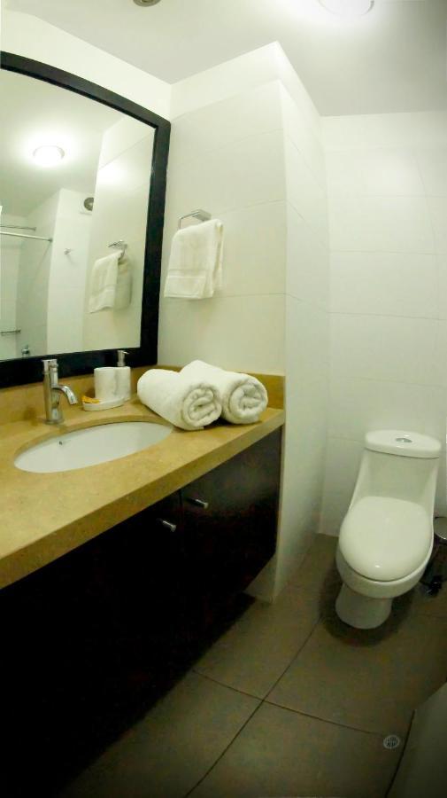 Miraflores Luxury Place Pool Gym 2Bd リマ エクステリア 写真