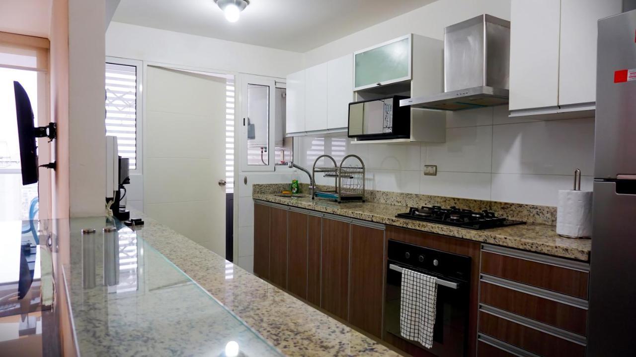 Miraflores Luxury Place Pool Gym 2Bd リマ エクステリア 写真